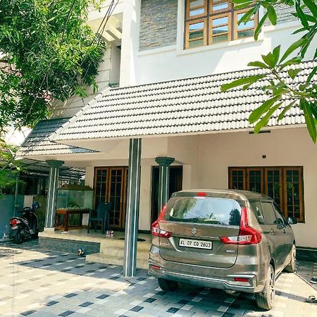 Budget Home Kochi Zewnętrze zdjęcie