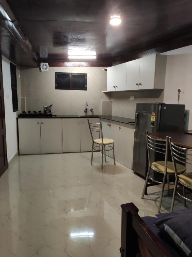 Budget Home Kochi Zewnętrze zdjęcie