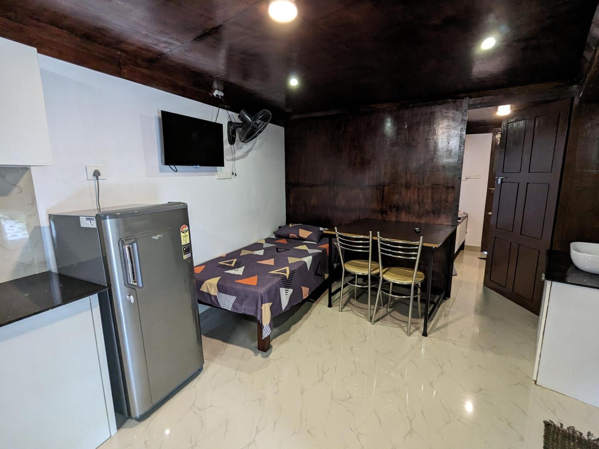 Budget Home Kochi Zewnętrze zdjęcie