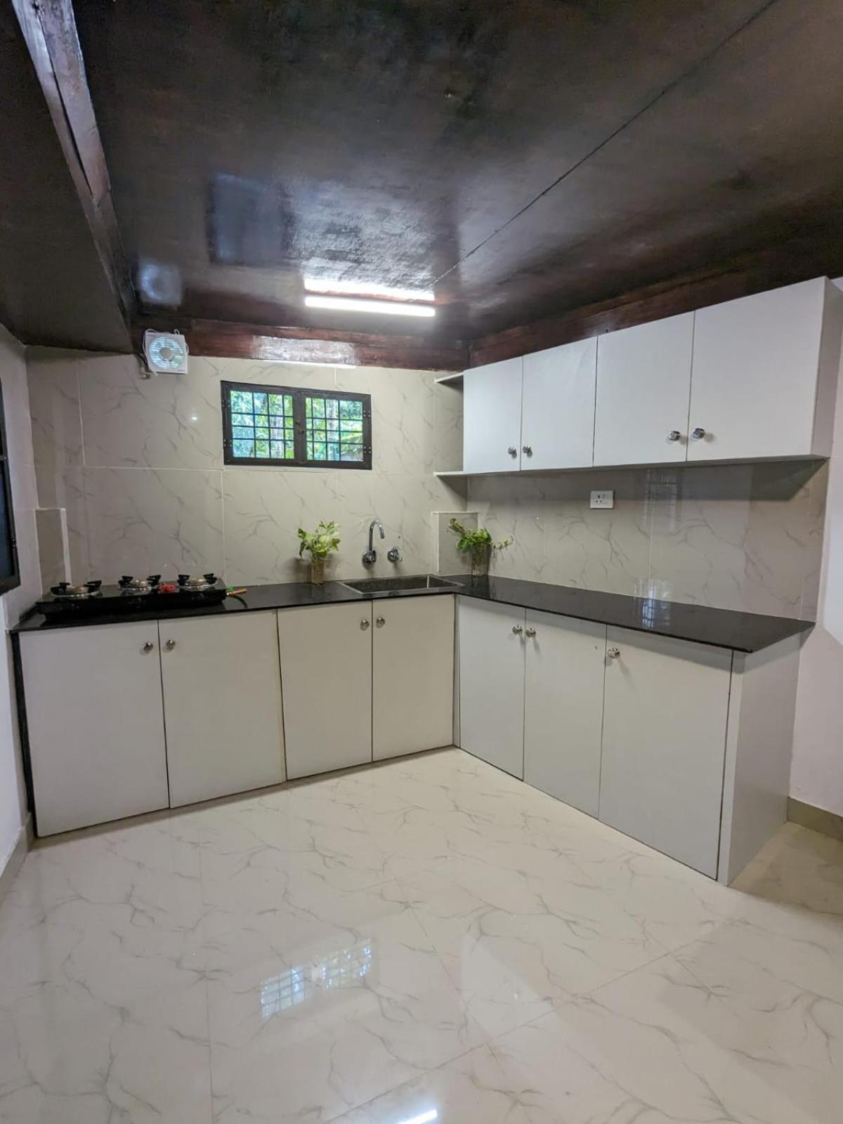 Budget Home Kochi Zewnętrze zdjęcie