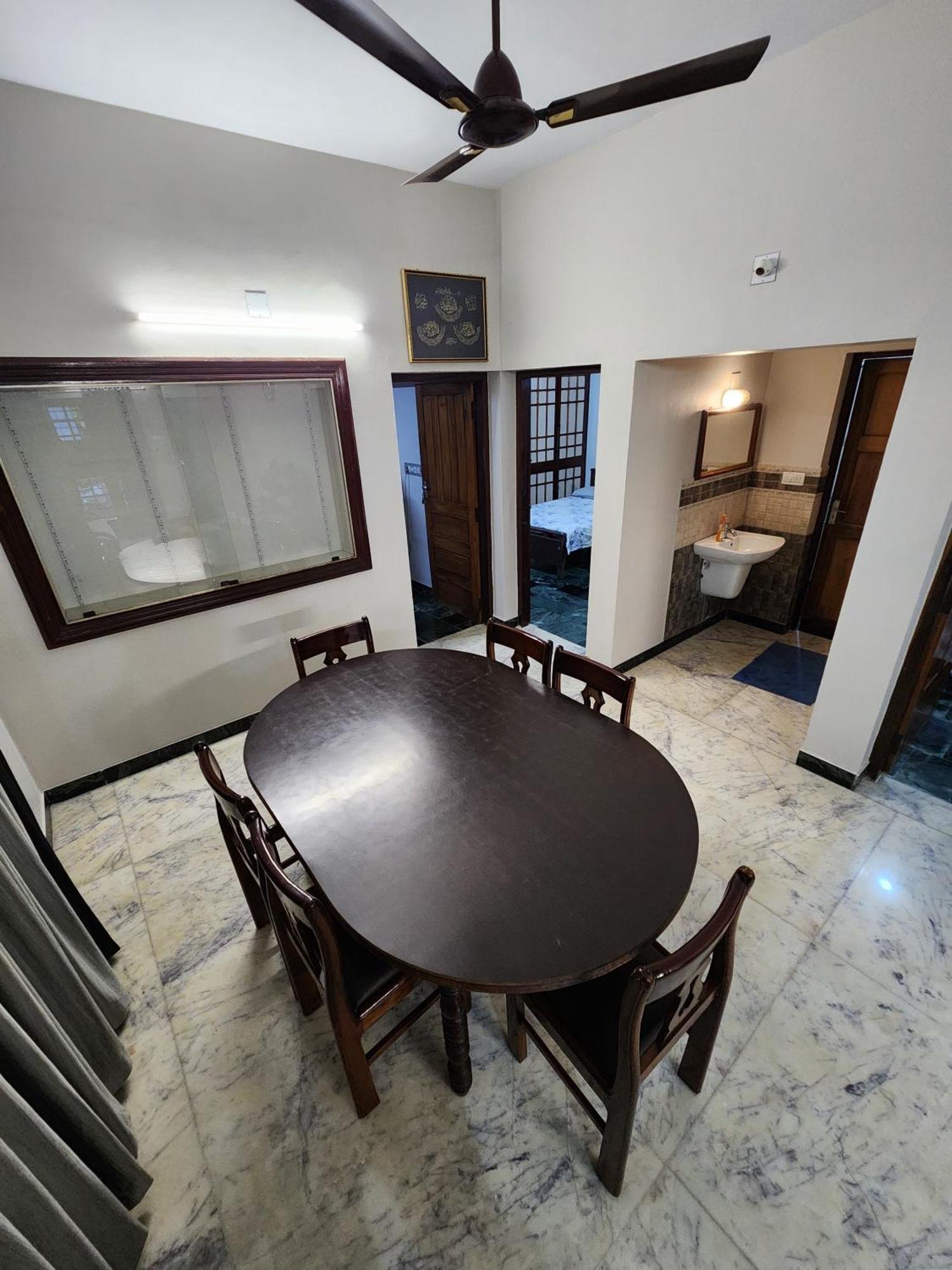 Budget Home Kochi Zewnętrze zdjęcie